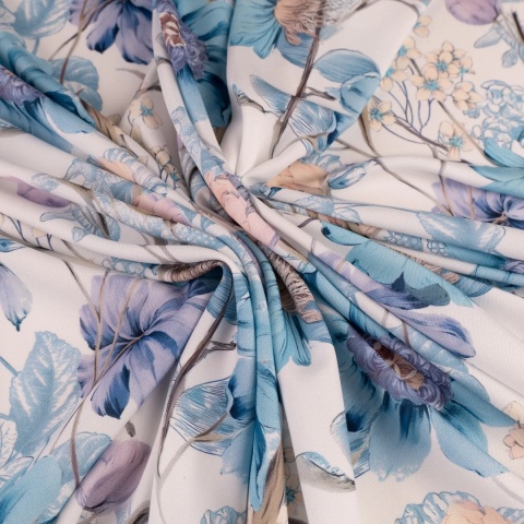 Tkanina Twill kremowa w duże niebieskie i pudroworóżowe kwiaty na metry - szer. 150 cm - 180 g/m²
