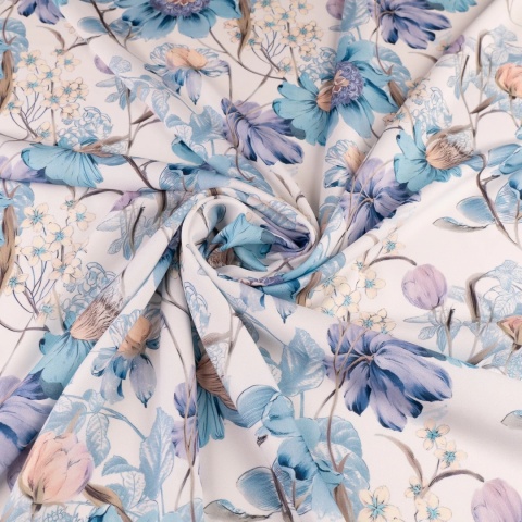 Tkanina Twill kremowa w duże niebieskie i pudroworóżowe kwiaty na metry - szer. 150 cm - 180 g/m²