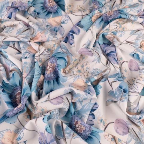 Tkanina Twill kremowa w duże niebieskie i pudroworóżowe kwiaty na metry - szer. 150 cm - 180 g/m²