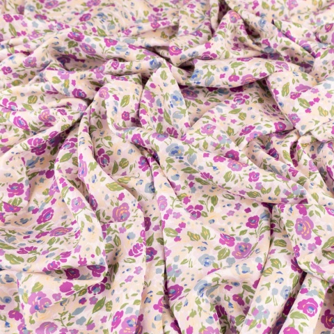 Tkanina wiskozowa kremowa w drobne różowe i niebieskie kwiaty na metry - szer. 150 cm - 120 g/m²
