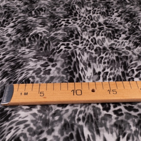 Tkanina wiskozowa panterka szaro-czarna na metry - szer. 150 cm - 120 g/m²